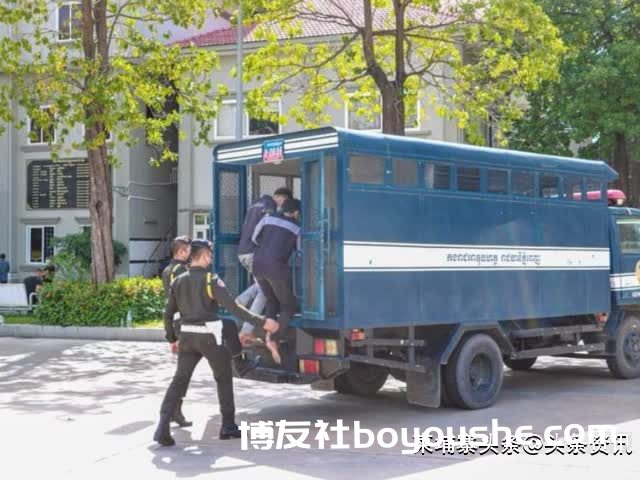 大快人心！柬埔寨飞车抢劫惯犯被捕！